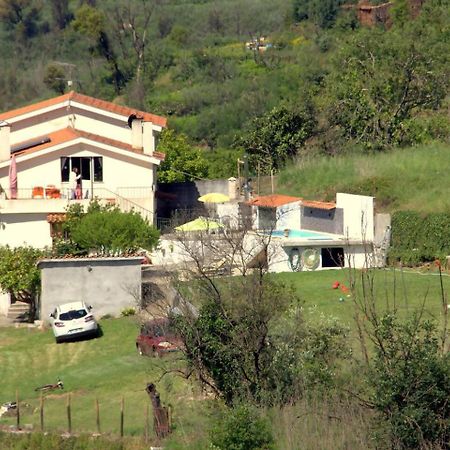 Retiro Na Natureza Casa Com Piscina Digueifel Luaran gambar